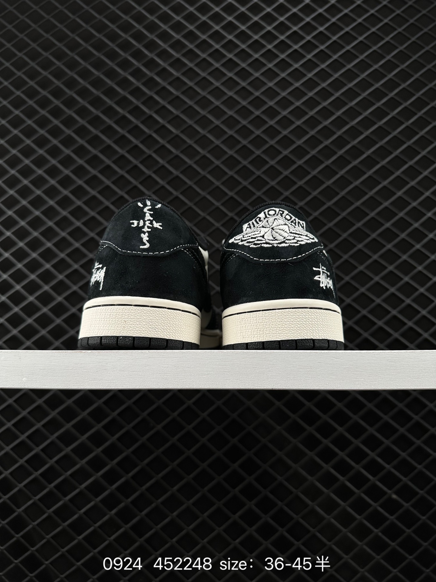 Travis Scott x Air Jordan 1 ” Reverse Mocha “